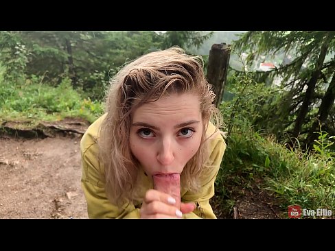 ❤️ Girl swallows cum sawise bukkake umum - Eva Elfi Saru rusia ing jv.xxxpornolive.ru ﹏